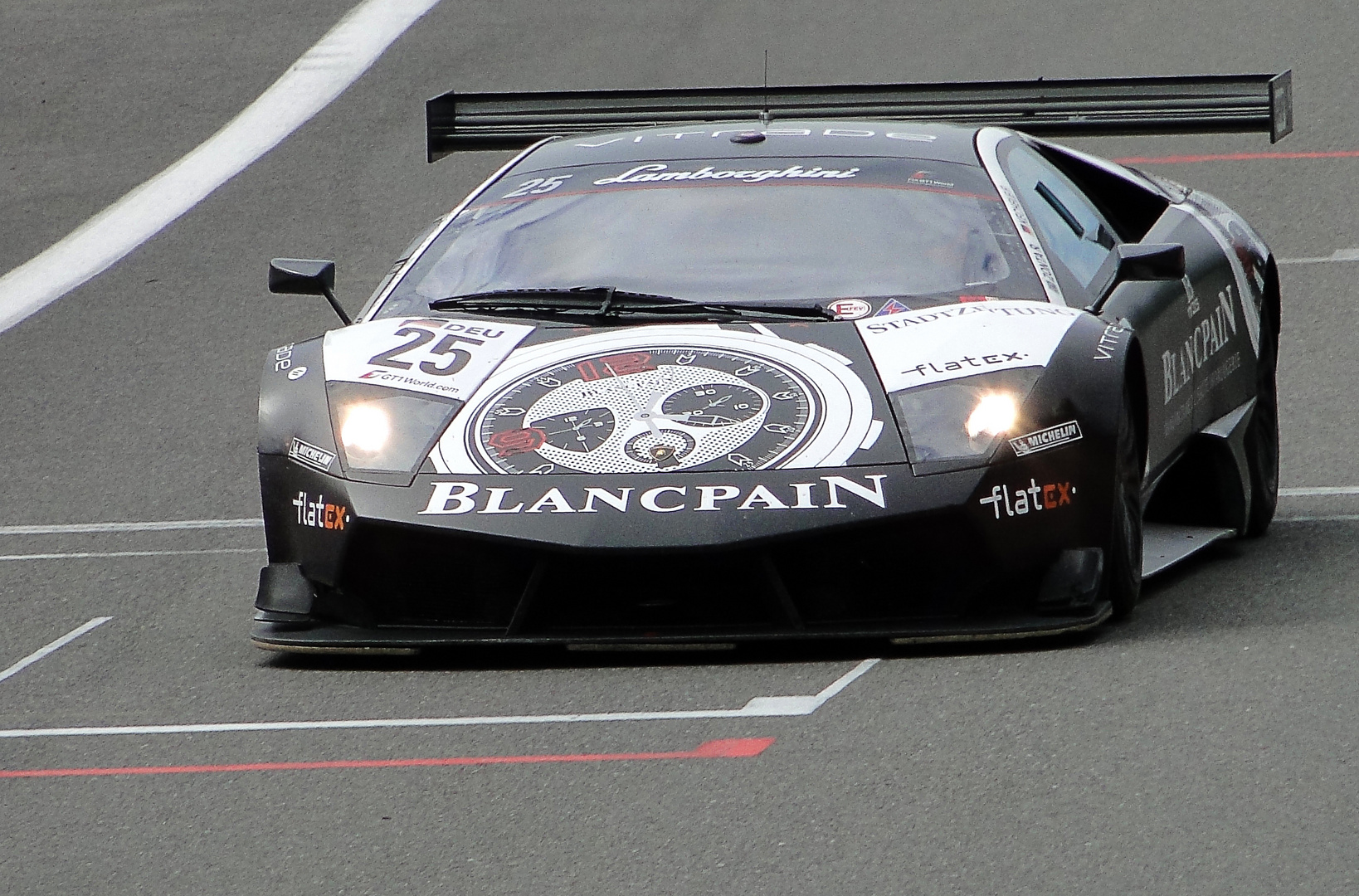 24h de francorchamps 2010 lamborghini murcielago gt1