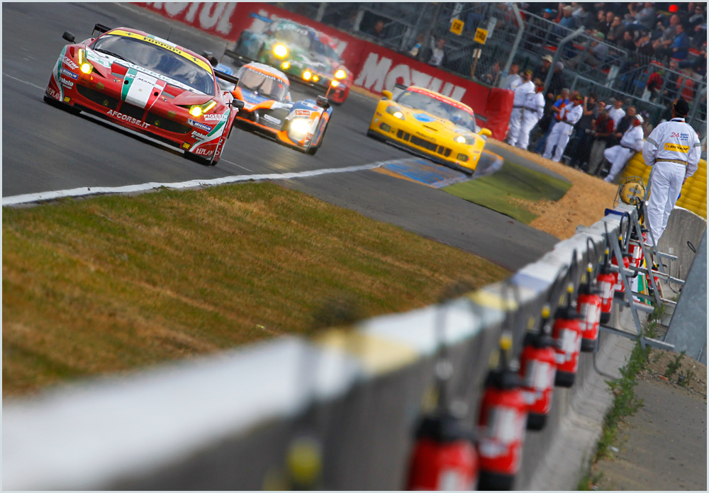 24H LeMans AFCorse Start/Zielgerade