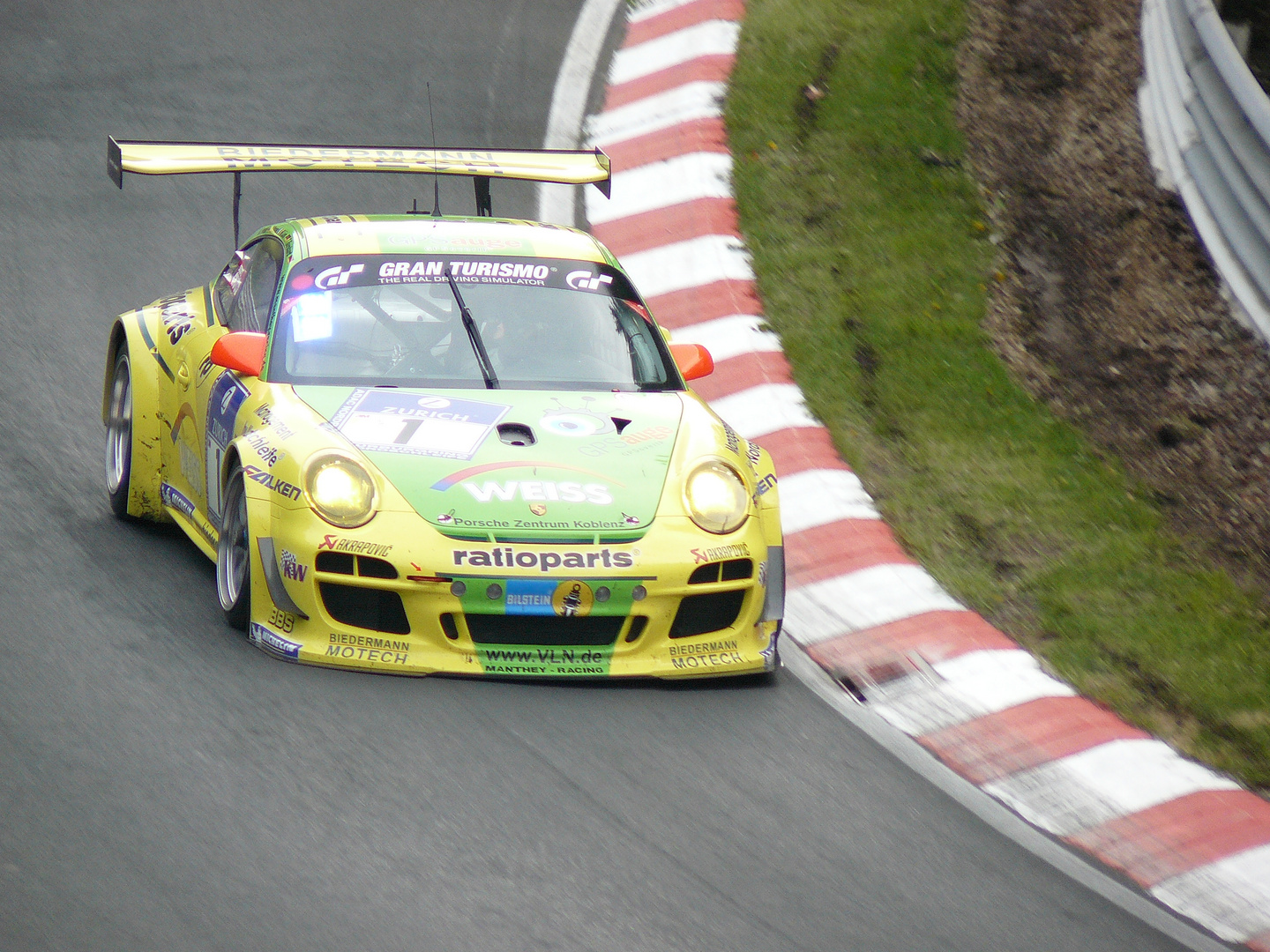 24h Rennen - Manthey Porsche