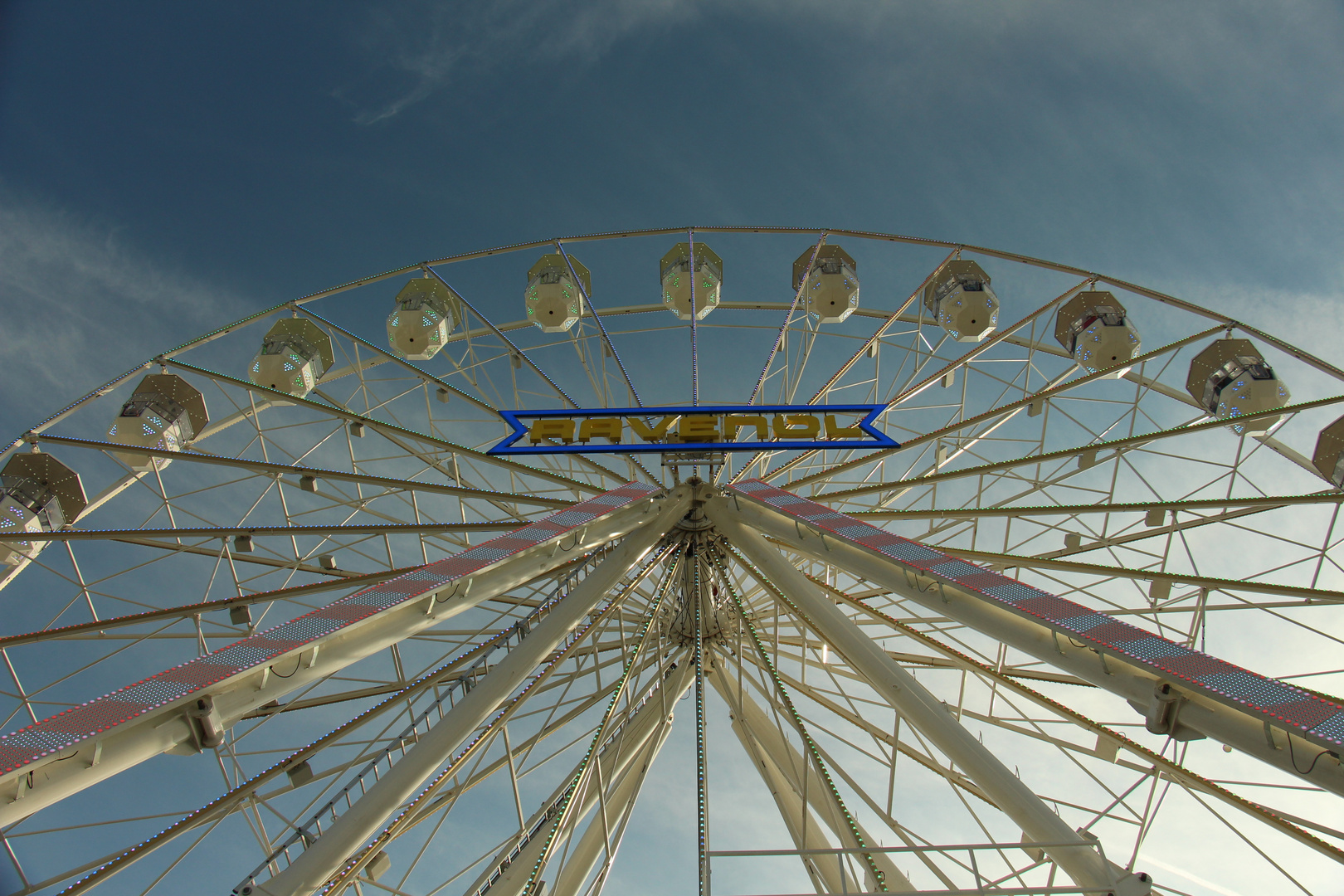 24th Rennen 2018 das Riesenrad im Fahrerlager