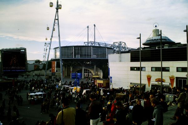 25 Jahre Expo 2000 - Besucherstrom am Eingang