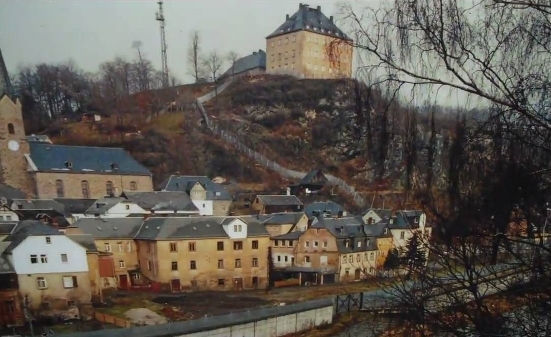 25 Jahre Mauerfall - 1989 Hirschberg an der Saale eingezäunt und eingemauert