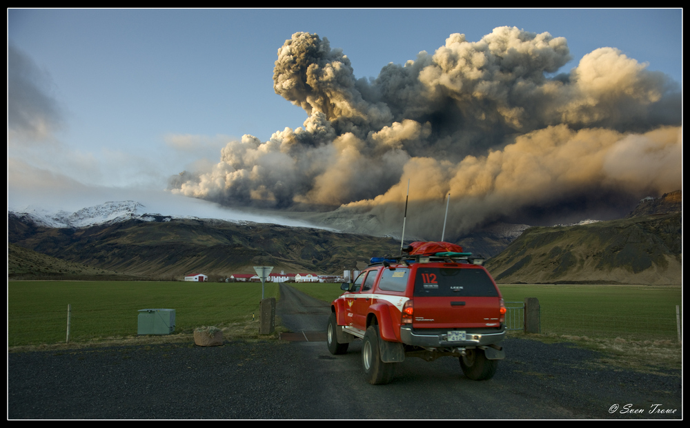 (25) Vulkanausbruch am Eyjafjallajökull - Island 14.04.2010