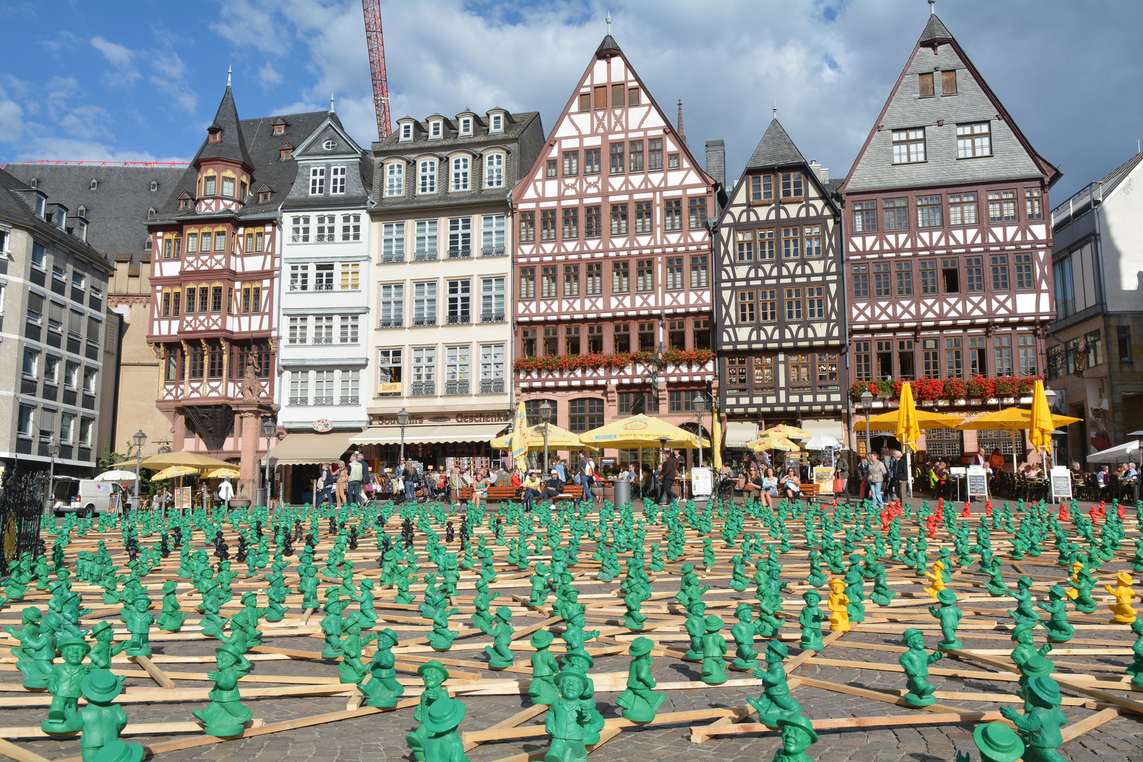 2500 Ampelmännchen auf dem Römerberg in Frankfurt