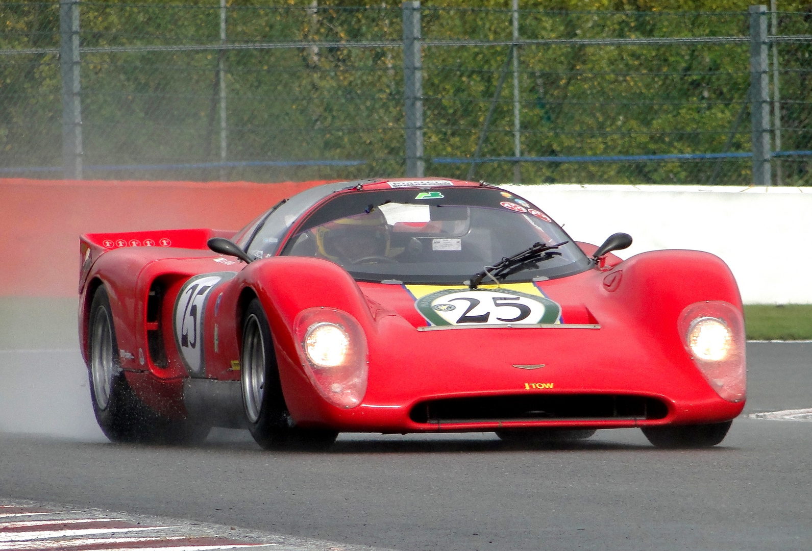 26.09.2010 chevron b16