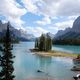 Maligne-Lake_1