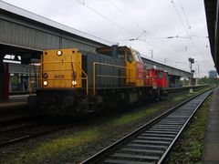 264 470 - 6470 mit 335 152 im Schlepp in Oberhausen Hbf