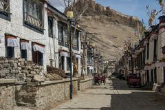 267 - Gyantse (Tibet) - A street in Gyantse Old Town