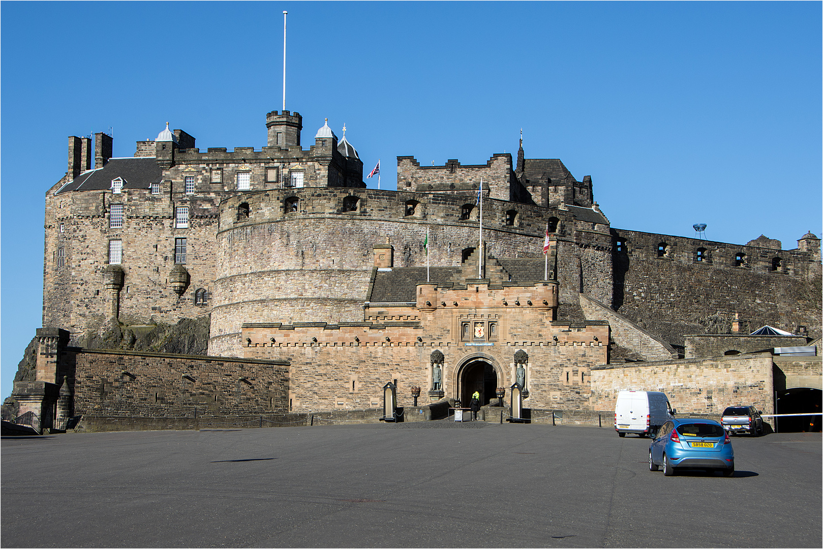 269 / 2021 - Schloss-Edinburgh