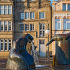 2692TZ historische Gebäude Marktplatz Stadthagen mit Brunnen