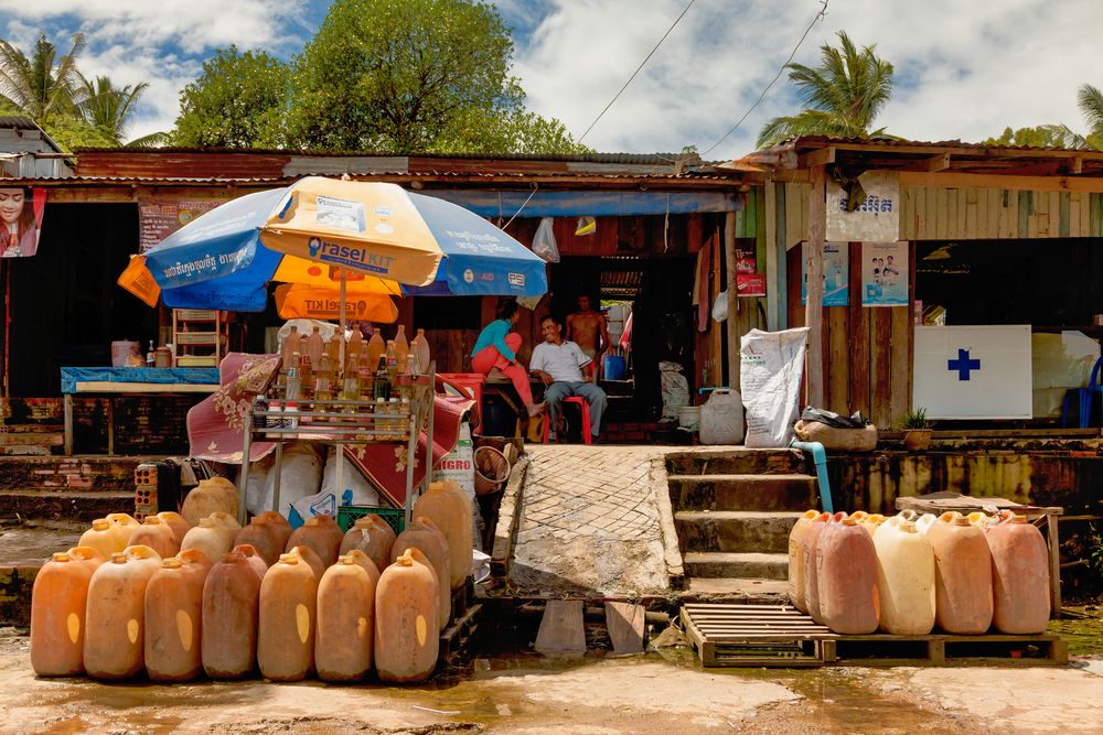 Tankstelle in Sihanoukville (Kambodscha) von bezz