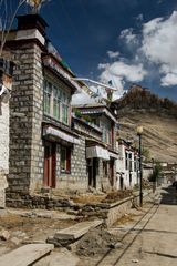 270 - Gyantse (Tibet) - A street in Gyantse Old Town