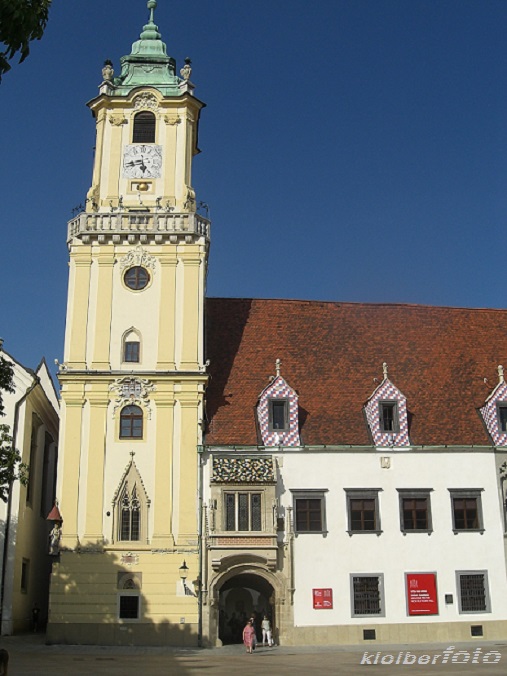 (272) altes rathaus (bratislava)