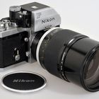 2.8 180mm and Nikon F FTN are 40 years old ........