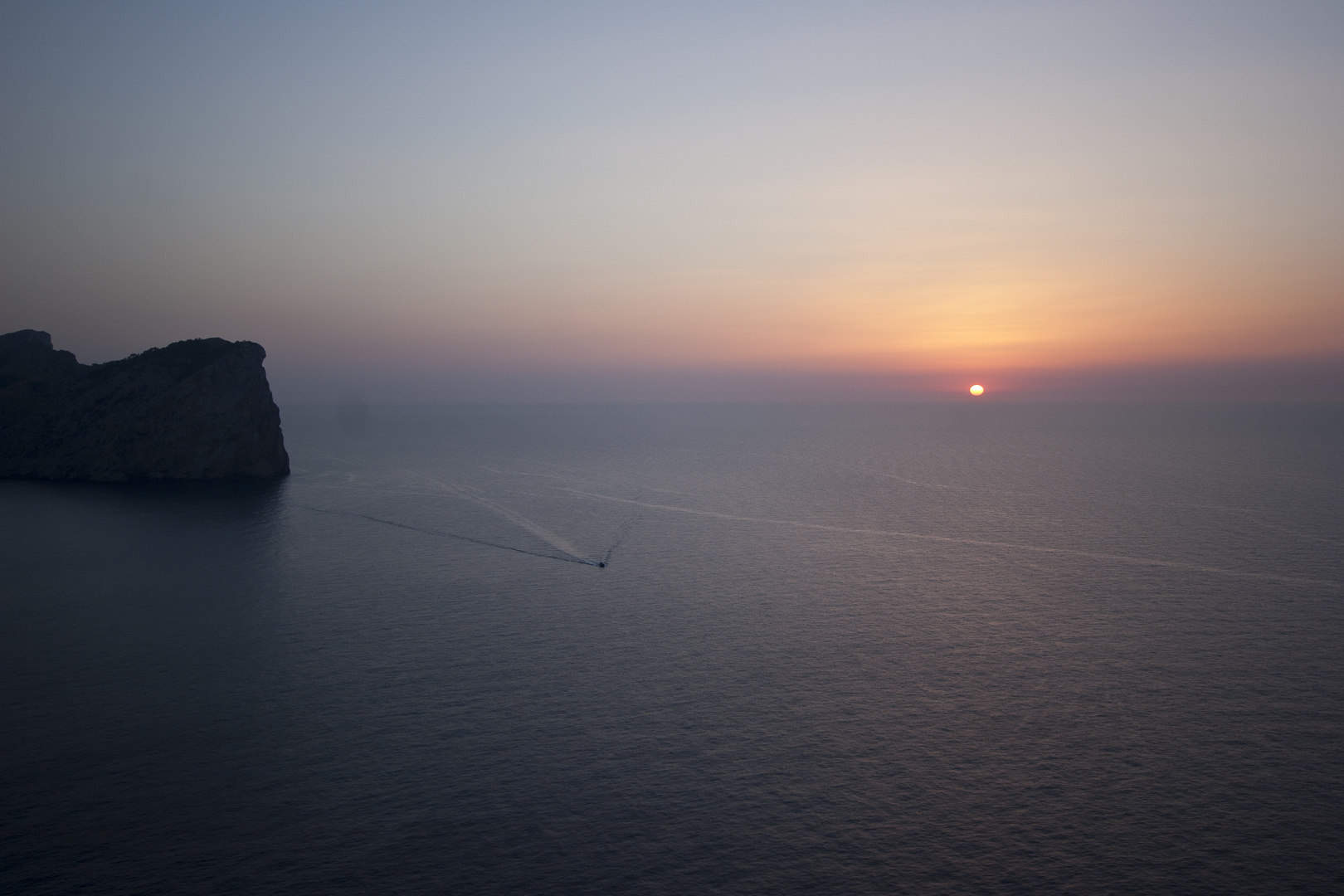 28 - Sonnenuntergang vor Cap Formentor