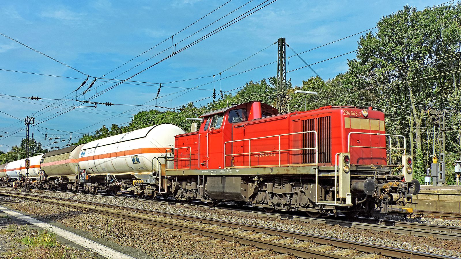 294 643-2 mit einem Kesselzug