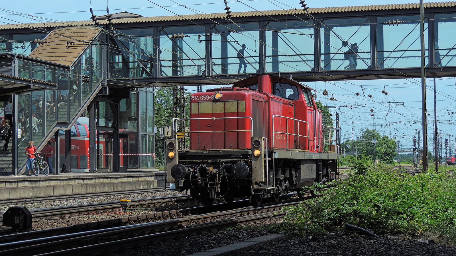 294 659-8 vor einem Gleiswechsel