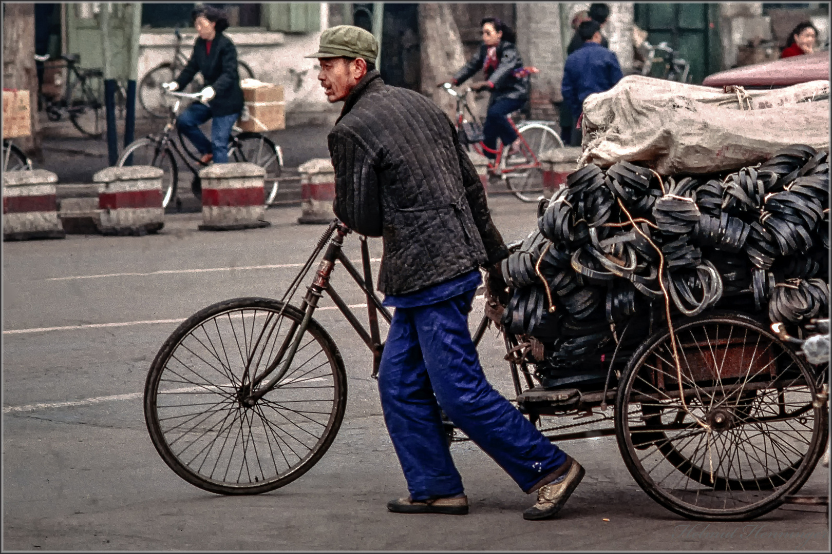 2976 Taiuan Shanxi China 1992 