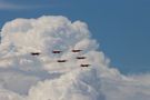 Die Patrouille SUISSE im Anflug von Hans Ruch