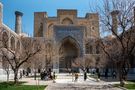 Innenhof am Registan in Samarkand by birdy55