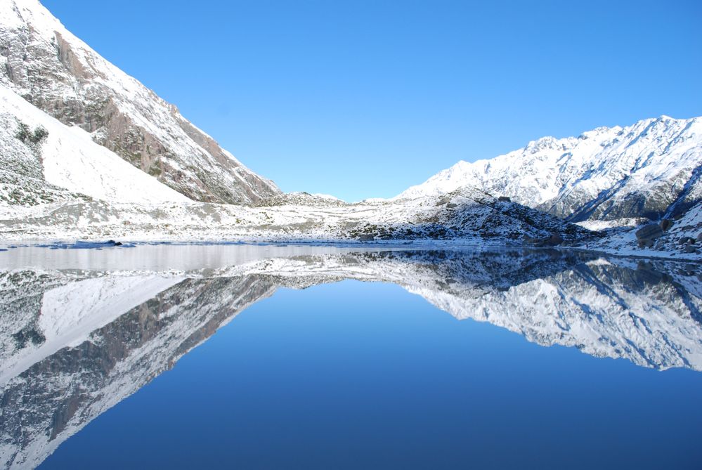 Hooker Lake by Joehannes