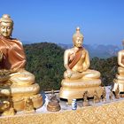 3 Buddhas hoch über Krabi