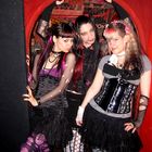 3 goth girls