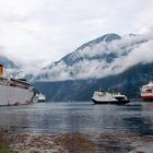 3 Kreuzfahrer im Geiranger