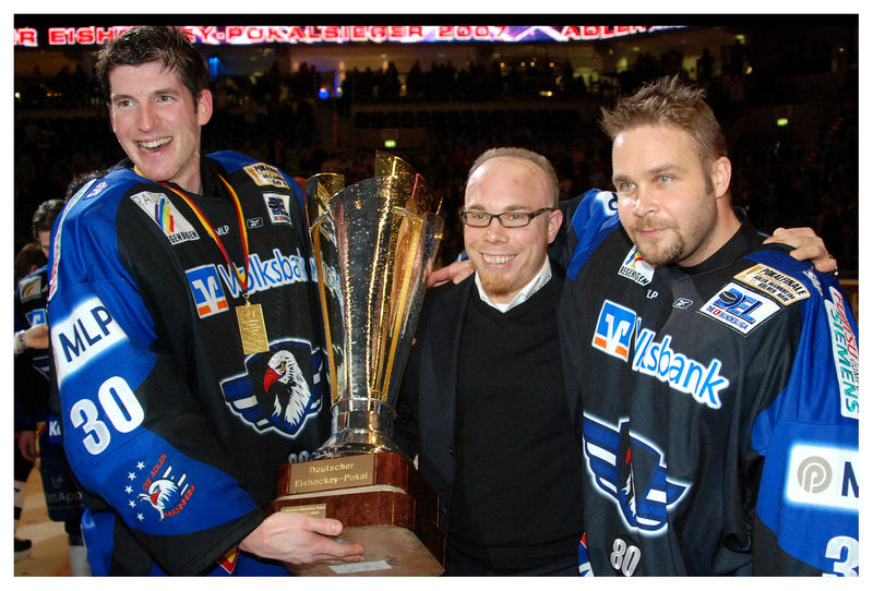 3 Mannheimer Goalies und der Pokal