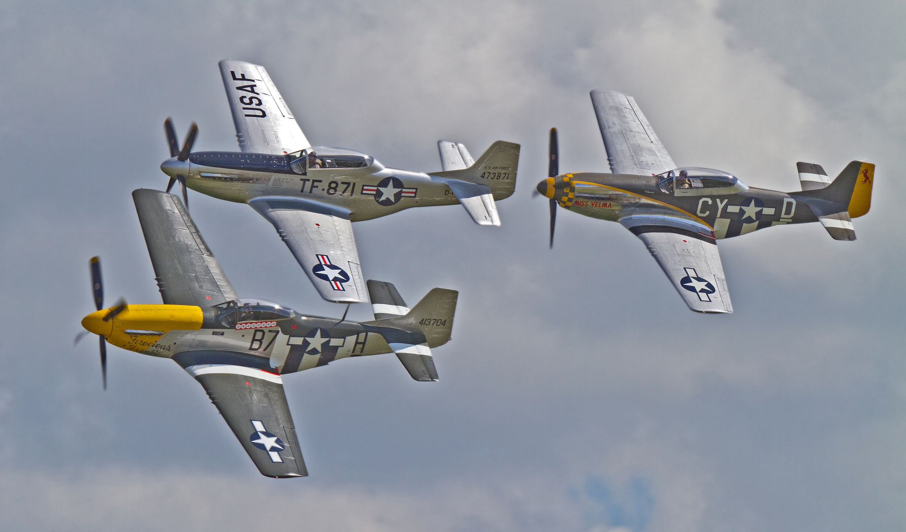 3 * Mustang - Duxford - Flying Legends - 1.July 2012