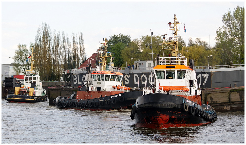 3 Schlepper....für AIDAmar