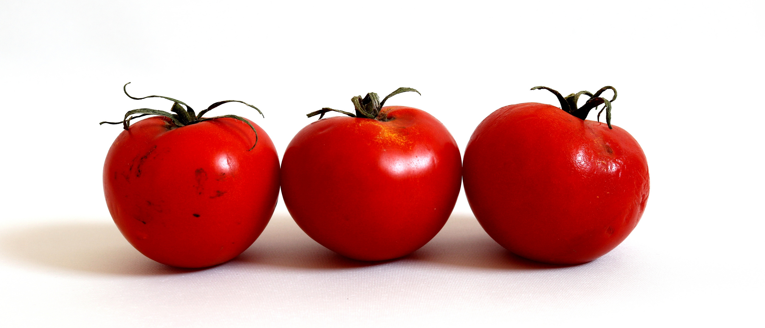 3 Tomaten Rot Dreier Foto Bild Rot Sommer Natur Bilder Auf