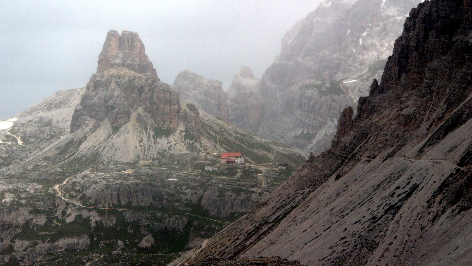 3-Zinnenhütte