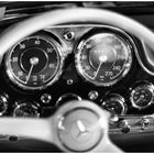 300 SL Dashboard