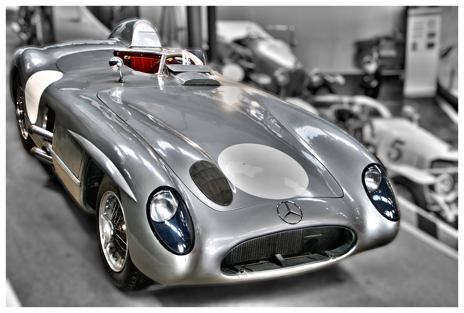 300 SLR