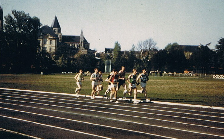 3.000 Meter Hindernislauf - in der Gerade