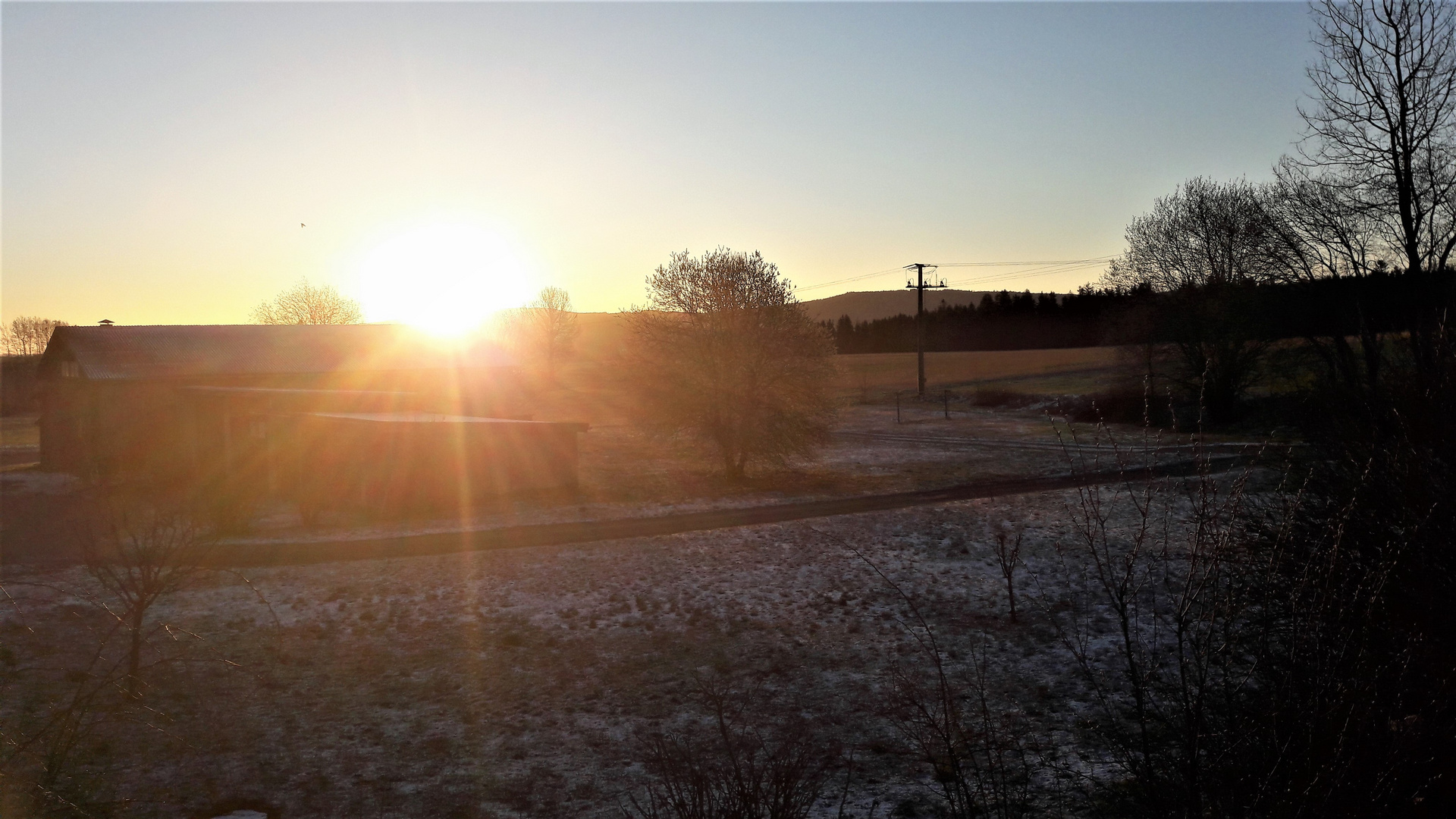 30.03.2020 Heiße Sonne auf kalte Erde