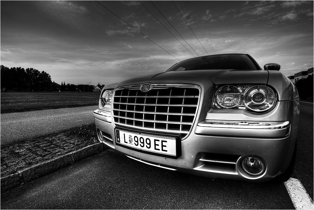 300c