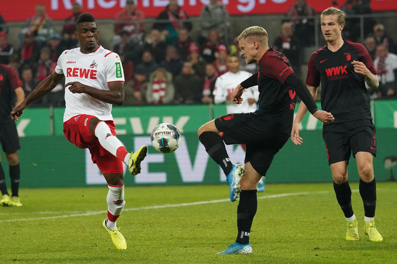 30.11.2019, RheinEnergieStadion, Köln, GER, 1. FBL, 1.FC Köln vs. FC Augsburg,