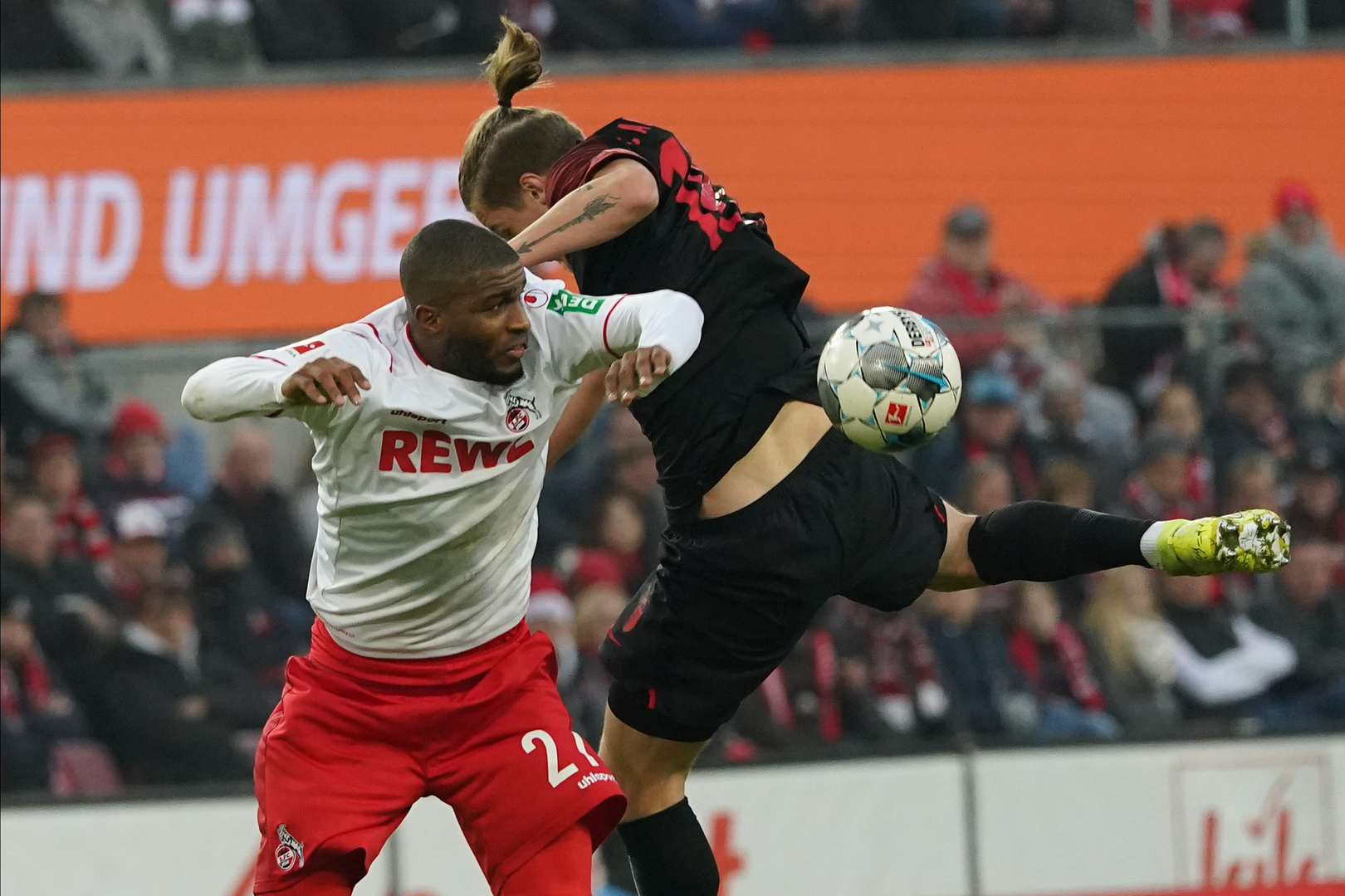 30.11.2019, RheinEnergieStadion, Köln, GER, 1. FBL, 1.FC Köln vs. FC Augsburg,