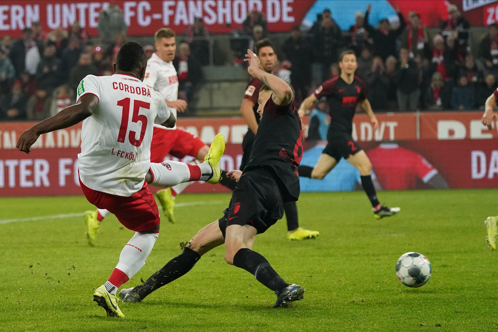 30.11.2019, RheinEnergieStadion, Köln, GER, 1. FBL, 1.FC Köln vs. FC Augsburg,