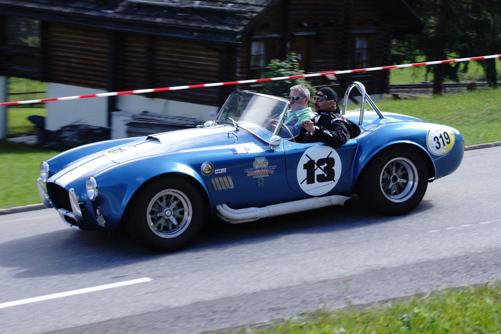 319 | AC Cobra 427 S/C Baujahr 1965   Fahrt zum Start