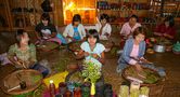 Cheroot-Zigarren-Manufaktur in Myanmar von Burkhard Bartel