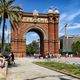 Chillen am Arc de Triomf, Barcelona.