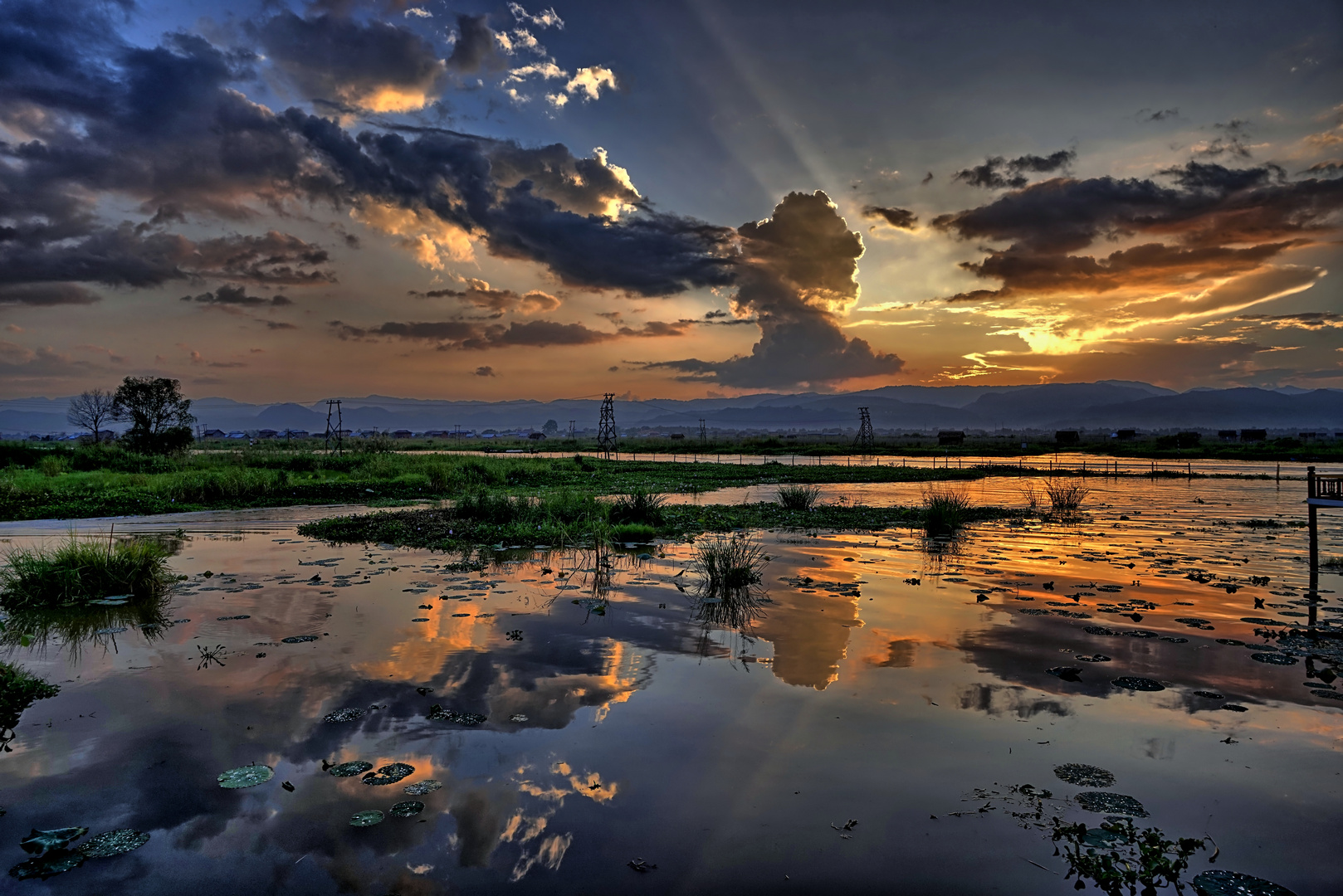 322_Burma_Inle_Lake_ji