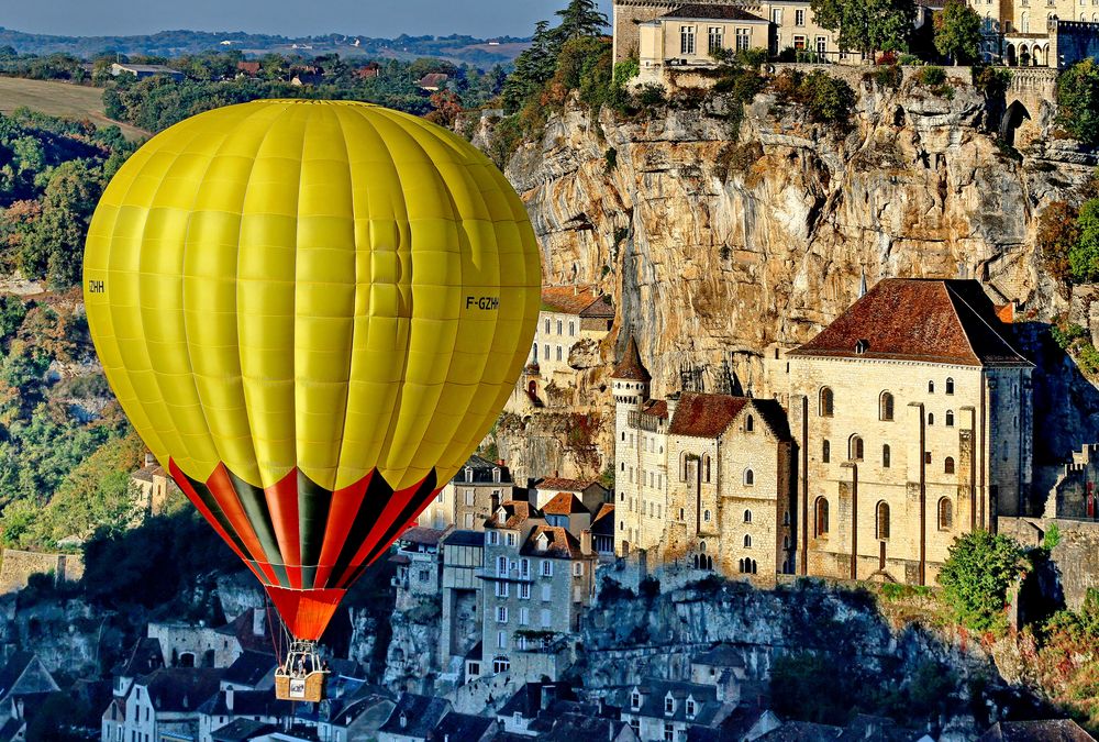 3245   s'envoyer en l'air à Rocamadour