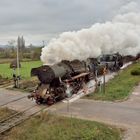 33-503 +33-504 bei der Ausfahrt Lukovac am Bü