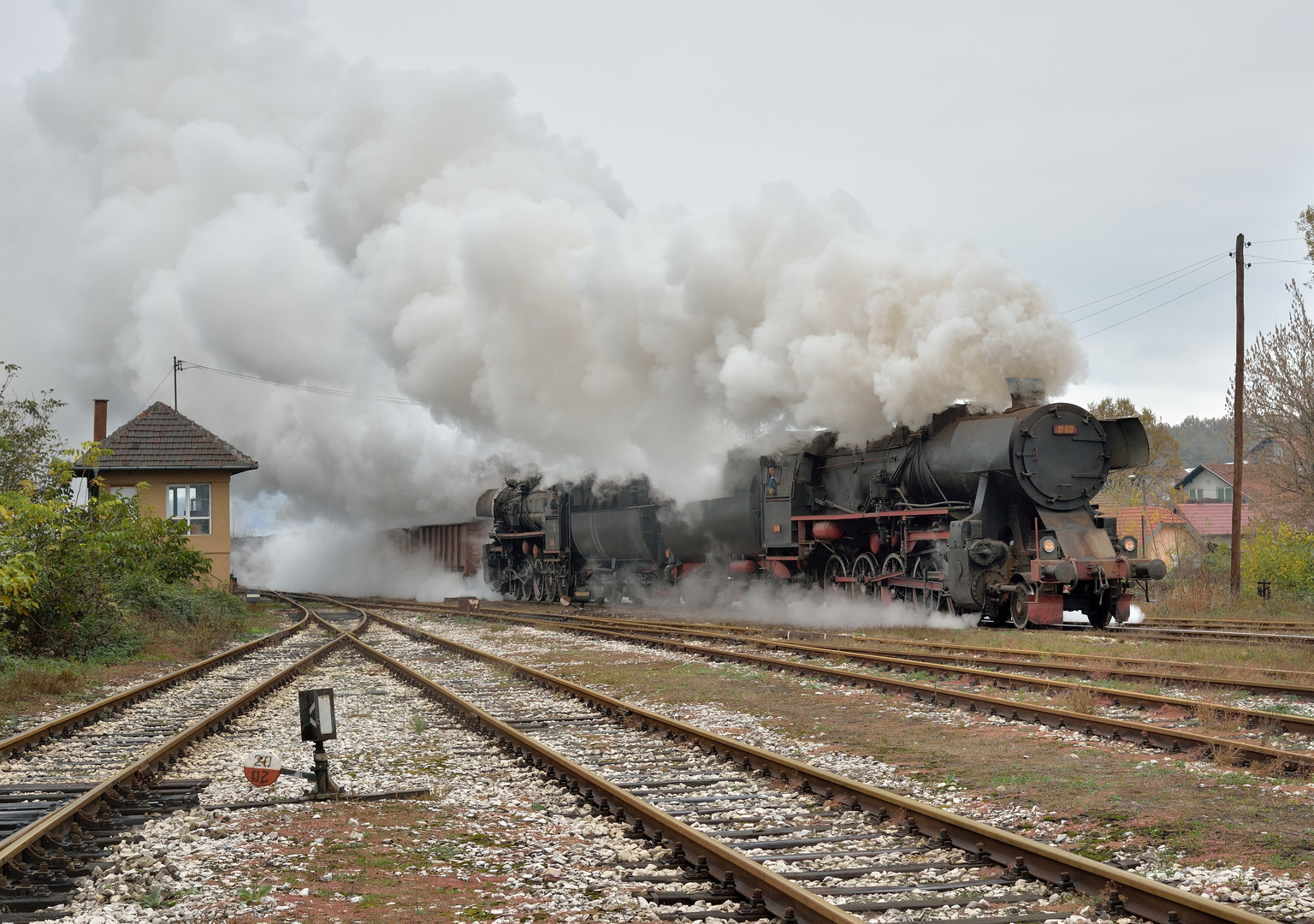 33-503 +33-504 bei der Einfahrt Lukovac II