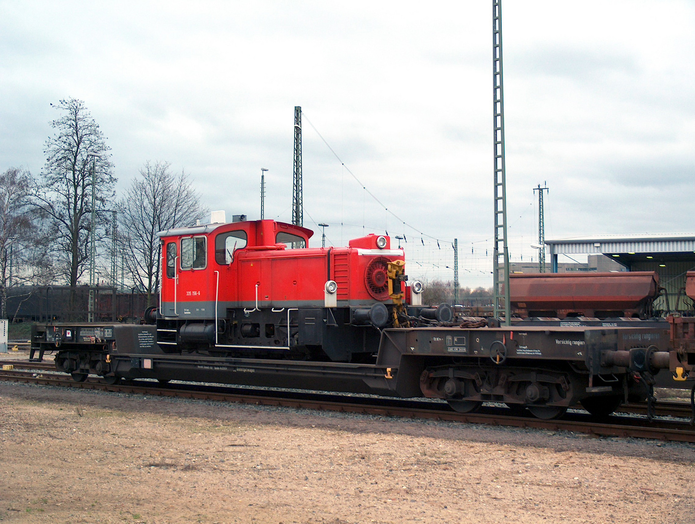 335 156 -6 auf Uais- Wagen