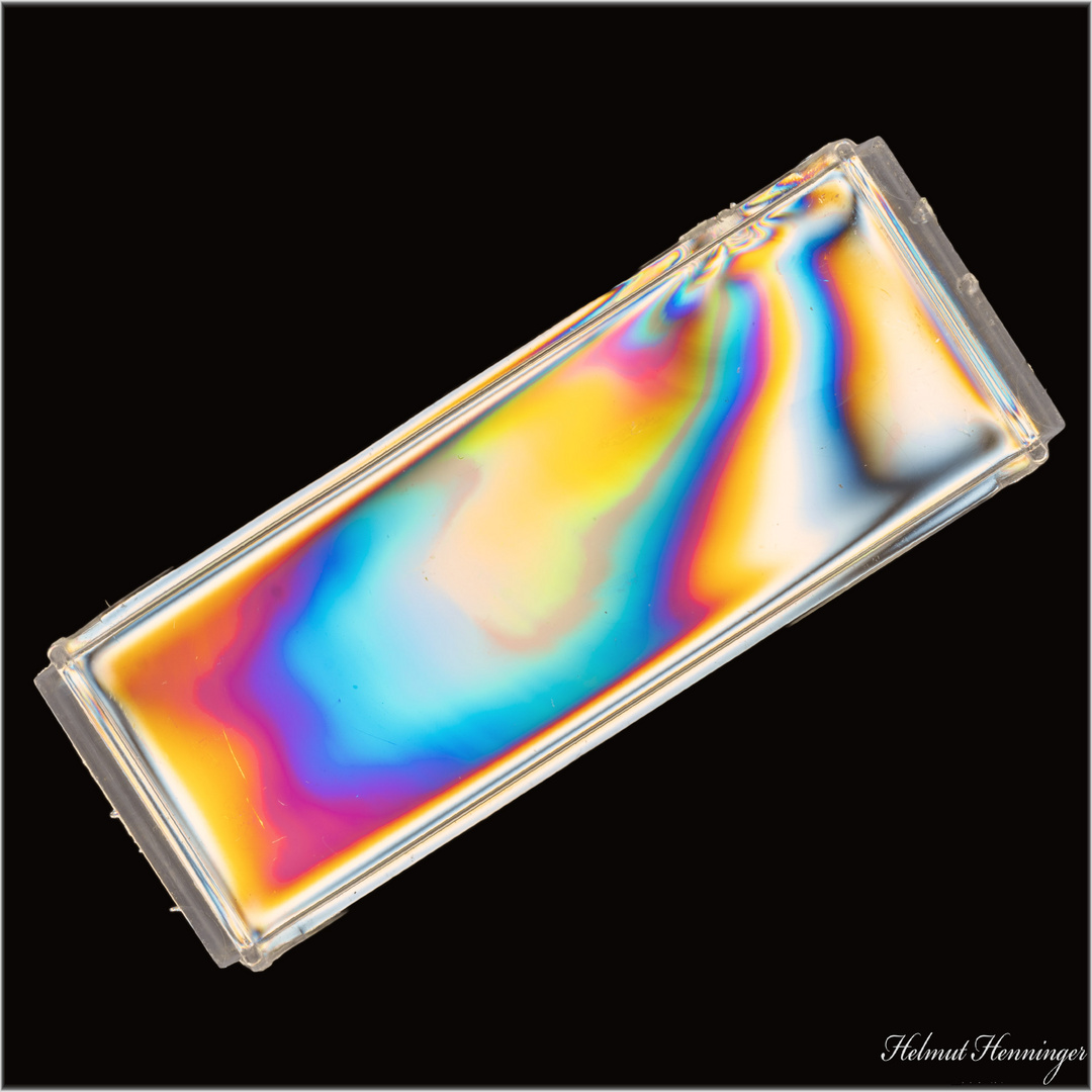 3434 Spannungen in Plastic-bi-polarisiert 